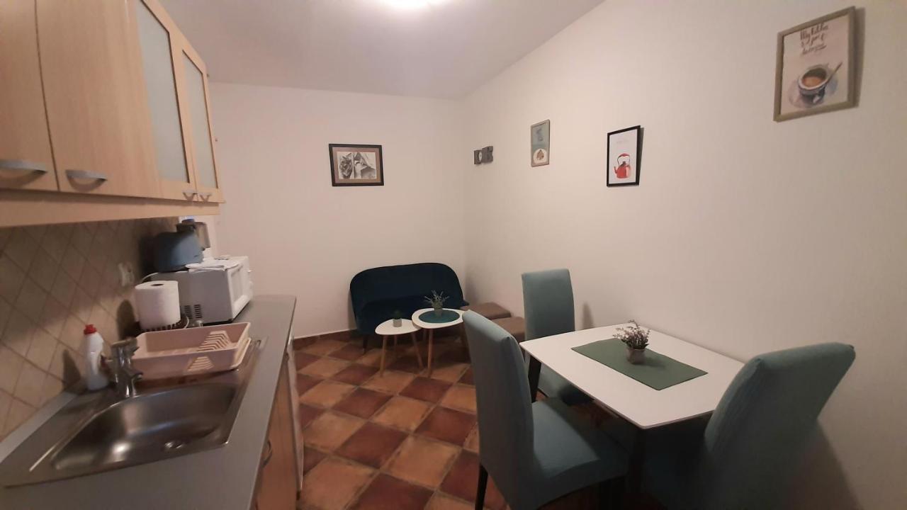 Apartment Ozana Котор Екстериор снимка