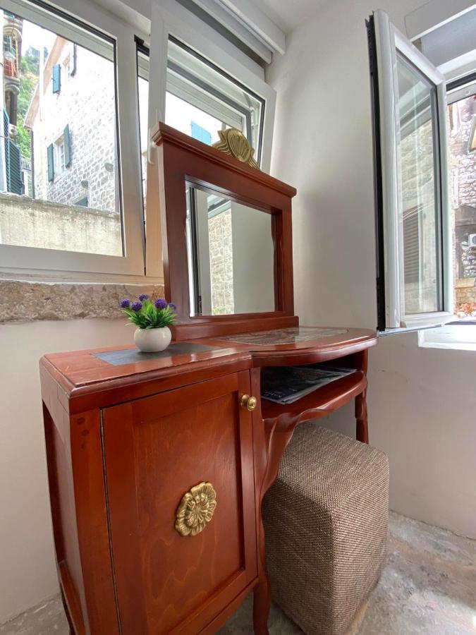 Apartment Ozana Котор Екстериор снимка