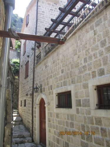 Apartment Ozana Котор Екстериор снимка
